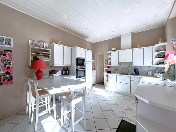 Maison à vendre 13 pièces 338m² Le Cateau-Cambrésis (59360)