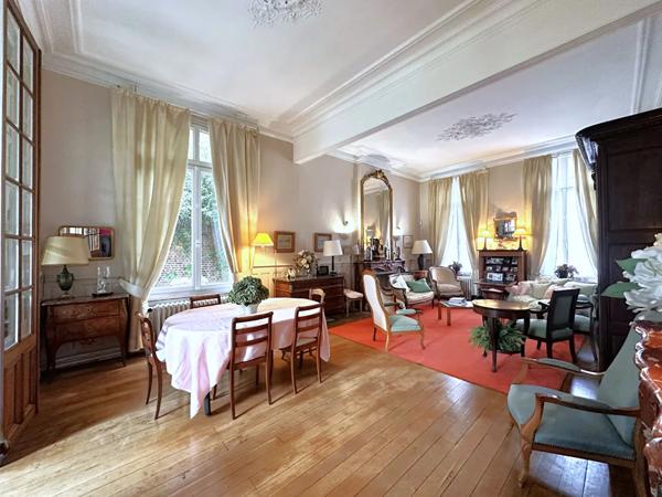 Maison à vendre 13 pièces 338m² Le Cateau-Cambrésis (59360)