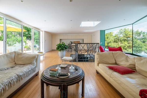 Un panorama exceptionnel sur la Seine et la nature environnante.