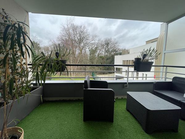 Appartement à vendre à Vannes 2 chambres balcon garage ascenseur