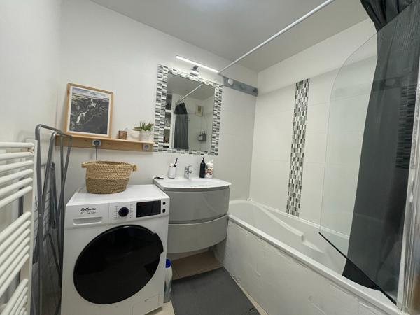 Appartement à vendre à Vannes 2 chambres balcon garage ascenseur