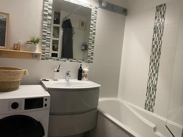 Appartement à vendre à Vannes 2 chambres balcon garage ascenseur