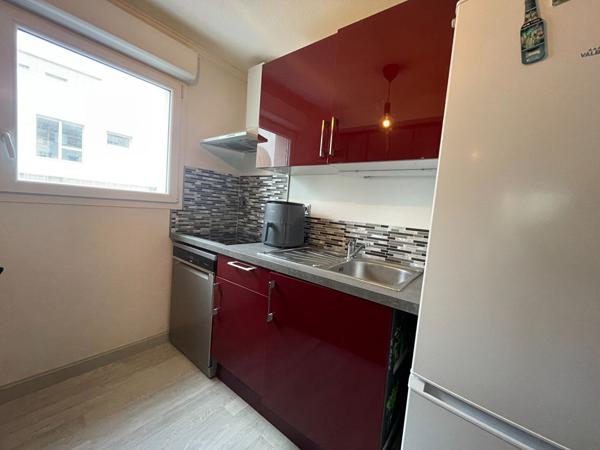 Appartement à vendre à Vannes 2 chambres balcon garage ascenseur