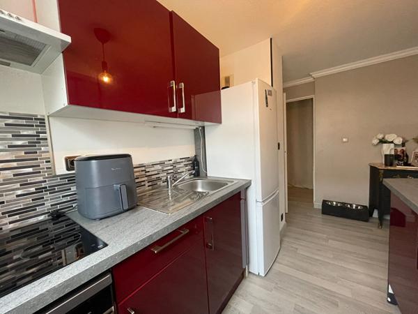 Appartement à vendre à Vannes 2 chambres balcon garage ascenseur