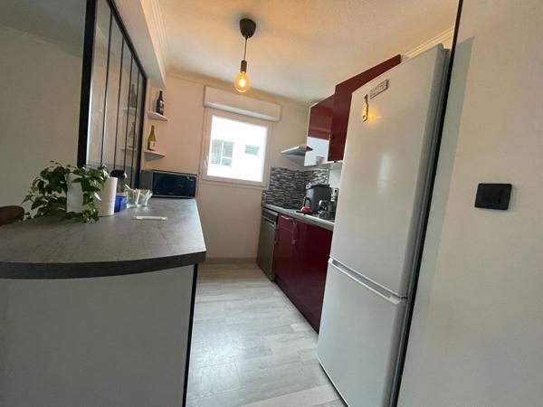 Appartement à vendre à Vannes 2 chambres balcon garage ascenseur