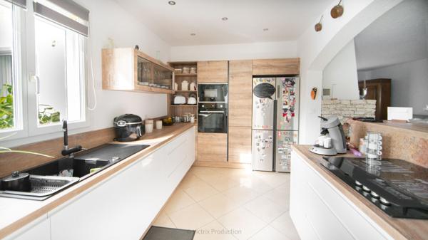 Maison 6 pièces 179 m2