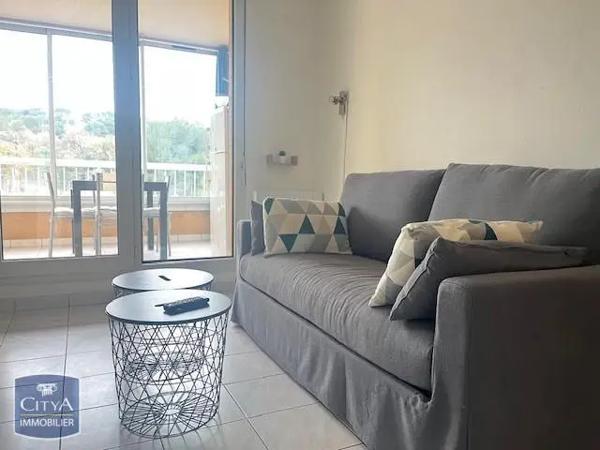 Appartement à louer 1 pièce 24m²