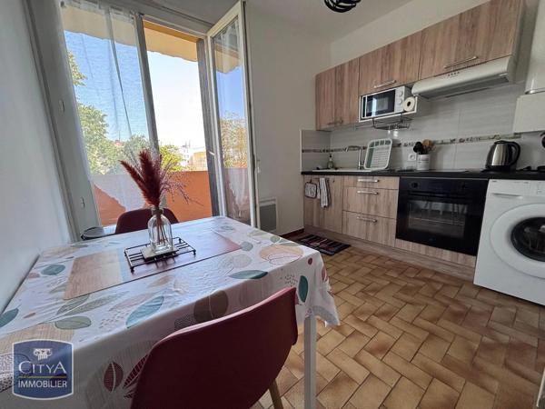 Appartement à louer 2 pièces 49.45m² Carcassonne (11000)