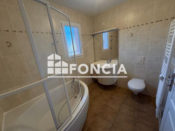 Location Maison 4 pièces 88 m² - 417 RUE DE LA MAISONNETTE Villieu 01800