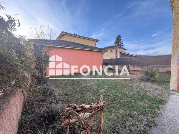 Location Maison 4 pièces 88 m² - 417 RUE DE LA MAISONNETTE Villieu 01800