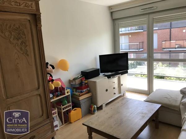 Appartement à louer 2 pièces 45.29m² Valenciennes (59300)