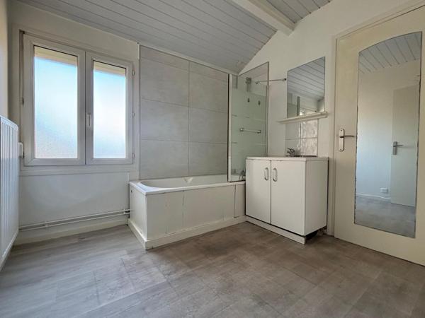 Faubourg du Haut Pont - atypique - maison mitoyenne