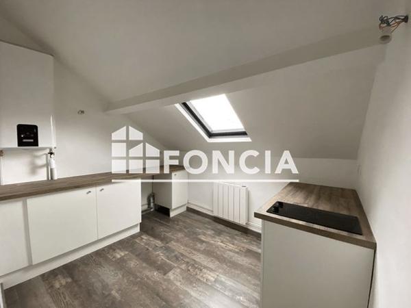 Location Studio 28.13 m² - 10 RUE DU MARECHAL FOCH Livarot 14140