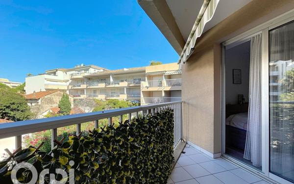 Appartement à vendre    2 pièces • 36 m2 Fréjus