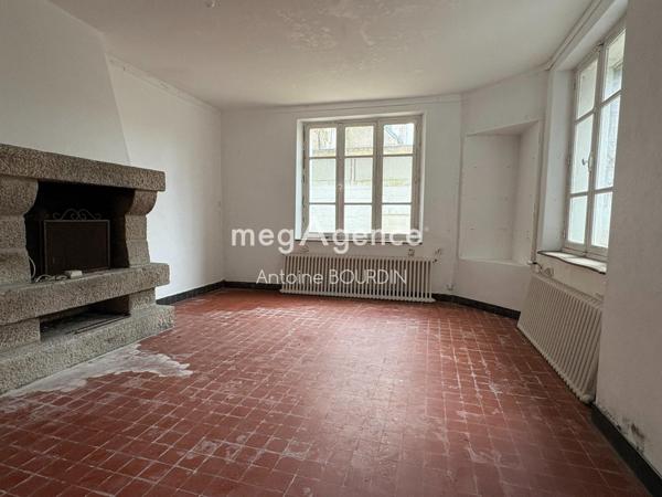 Maison à CALLAC, 22160 - 8 pièces 181m²