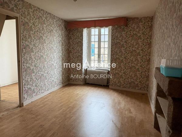 Maison à CALLAC, 22160 - 8 pièces 181m²