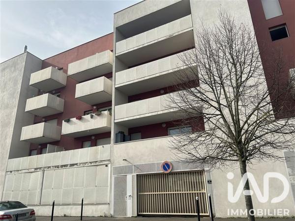 Appartement à vendre 2 pièces 43,87 m² Évry-Courcouronnes