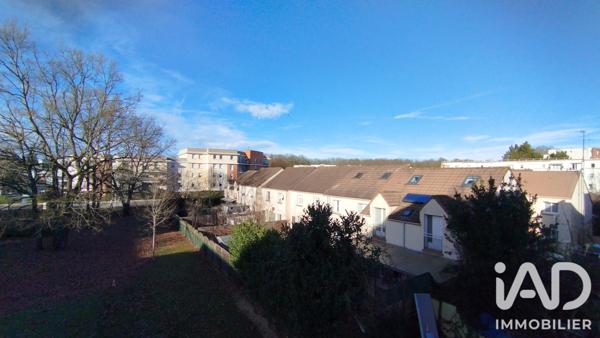 Appartement à vendre 2 pièces 43,87 m² Évry-Courcouronnes