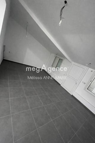 Maison à LES ABYMES, 97139 - 6 pièces 160m²