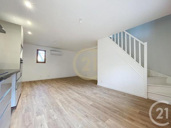 Maison à vendre  6 pièces - 92,90 m2 NEUVILLE SUR OISE - 95