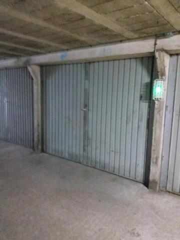 Parking / Box à louer à Mâcon (71000)