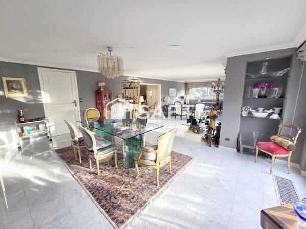 ATTIQUE à rénover 181m² + terrasse 80m², Rebberg
