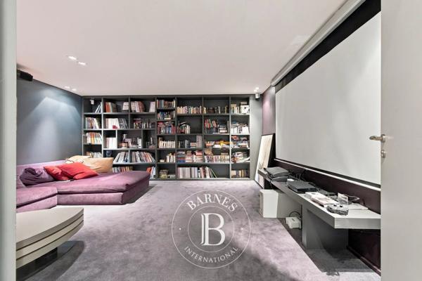 Rueil-Malmaison, Maison 6 Chambres -  486 m² à vendre