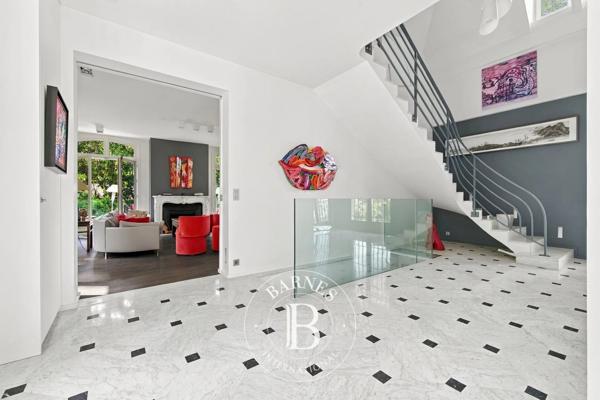 Rueil-Malmaison, Maison 6 Chambres -  486 m² à vendre