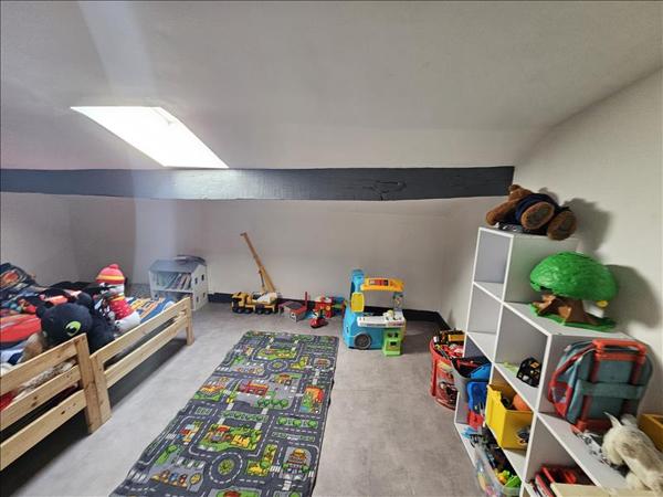 Immeuble à vendre |  Montguyon |  179 m²