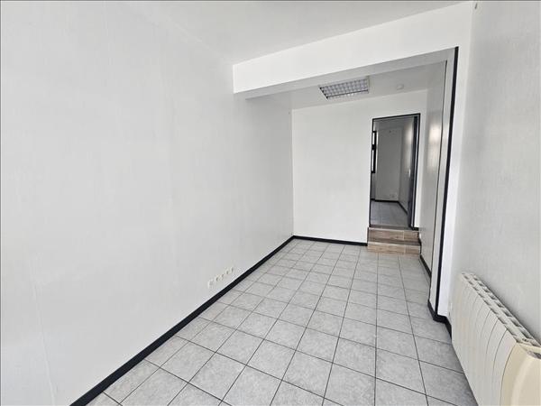 Immeuble à vendre |  Montguyon |  179 m²