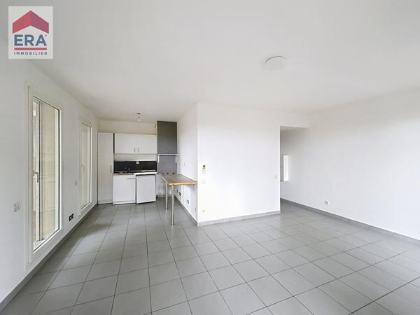 EXCLUSIVITE  Studio 32m² avec terrasse et  place de parking privative