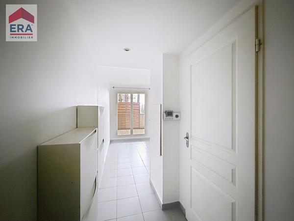 EXCLUSIVITE  Studio 32m² avec terrasse et  place de parking privative