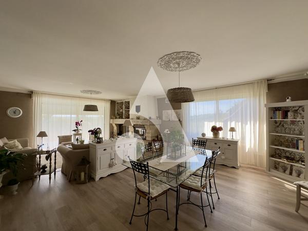 Maison 8 pièces 205 m2