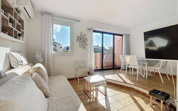 Appartement à vendre    2 pièces • 41 m2 Fréjus