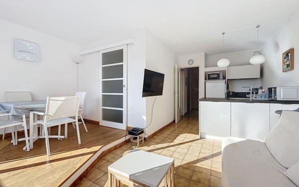 Appartement à vendre    2 pièces • 41 m2 Fréjus