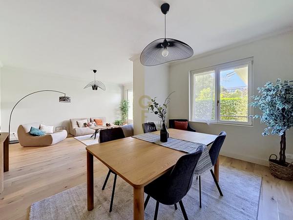 Appartement avec jardin aux pieds du tram