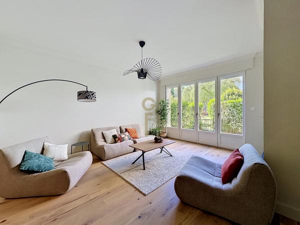 Appartement avec jardin aux pieds du tram