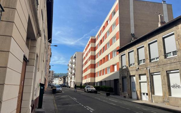 Appartement à vendre    3 pièces • 66,10 m2 Saint-Étienne