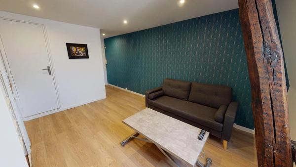 Location                                                      Appartement
                        
                     2 pièces                      30 m2                     à Chartres