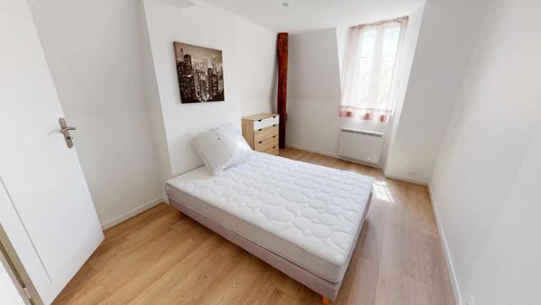 Location                                                      Appartement
                        
                     2 pièces                      30 m2                     à Chartres
