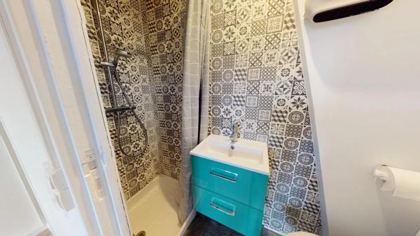 Location                                                      Appartement
                        
                     2 pièces                      30 m2                     à Chartres