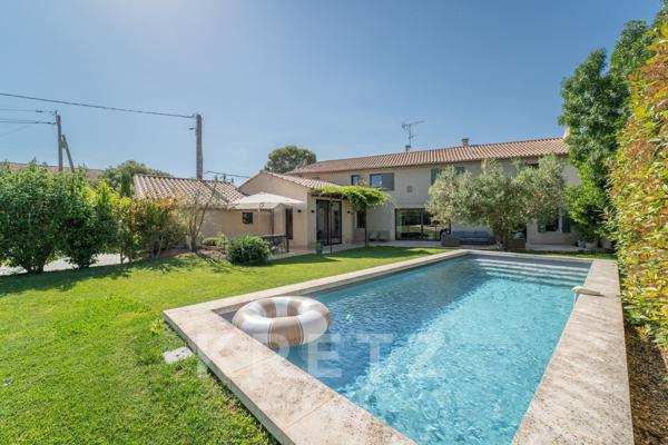 Mas rénové au calme et à pied du centre-ville avec vue sur les Alpilles
