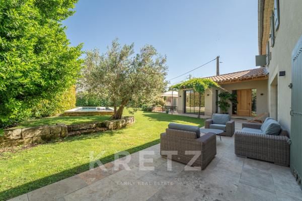Mas rénové au calme et à pied du centre-ville avec vue sur les Alpilles