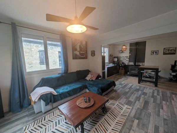Vente                                                      Maison
                        
                     5 pièces                      100 m2                     à Salviac