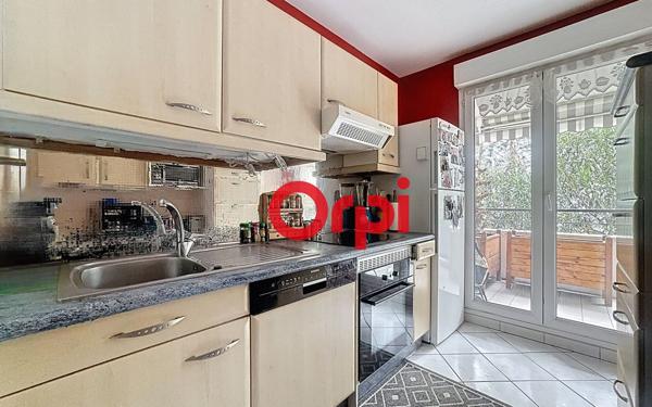 Appartement à vendre    4 pièces • 78,16 m2 Lyon 7