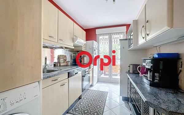 Appartement à vendre    4 pièces • 78,16 m2 Lyon 7