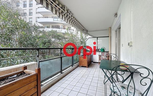 Appartement à vendre    4 pièces • 78,16 m2 Lyon 7