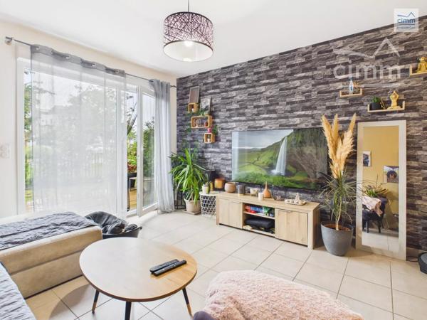 Cimm Immobilier Bréal-sous-Montfort vous propose à la vente ce charmant appartement T3 situé sur la commune du Rheu.