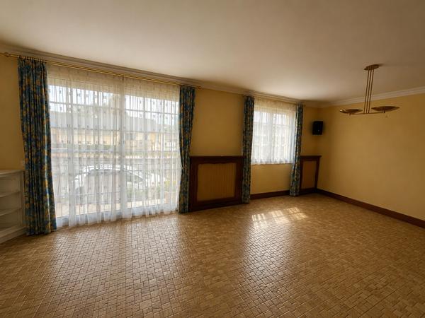 Pavillon 3 chambres plain-pied , Ernee Pavillon 3 chambres plain-pied , Ernee