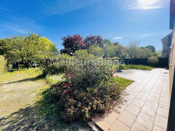 Pavillon 5 chambres avec terrain de 652m2